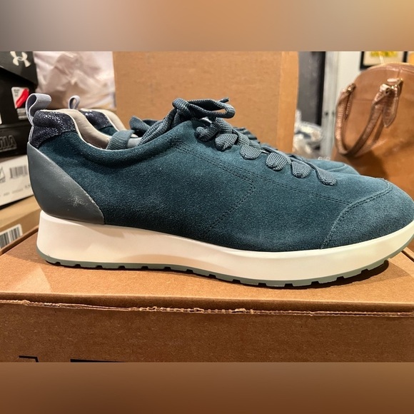 S55. Munro Womens Monique Blue Suede Leather Lace Up Sneakers Shoes 10.5N - Picture 2 of 9
